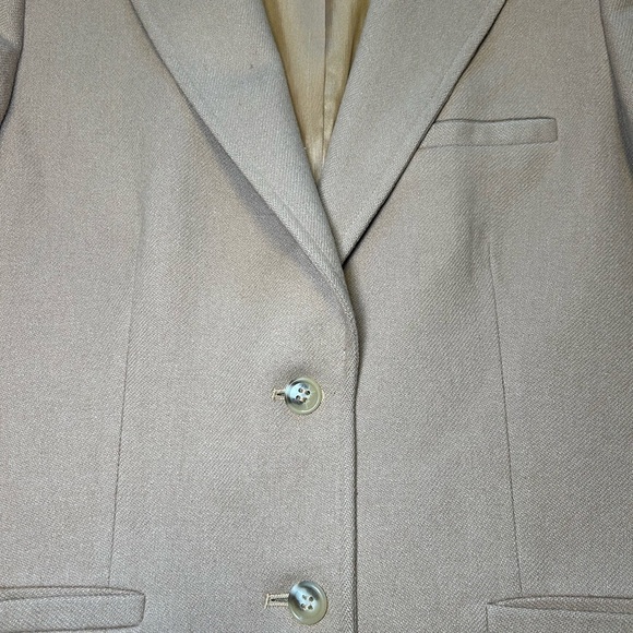 VINTAGE EVAN-PICONE WOMENS TAN WOOL LINED 2-BUTTON BLAZER, PETITE SIZE 12 - Picture 7 of 12
